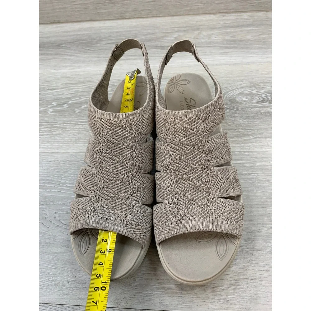 Skechers Rumble On City Fever Taupe Knit Wedge Sandals Women's 8 Comfort Shoes